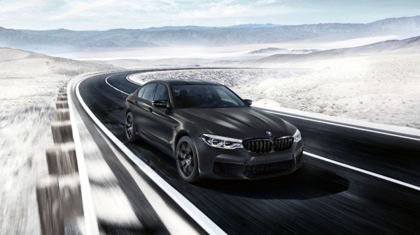 BMW показала самые мощные X5 и X7